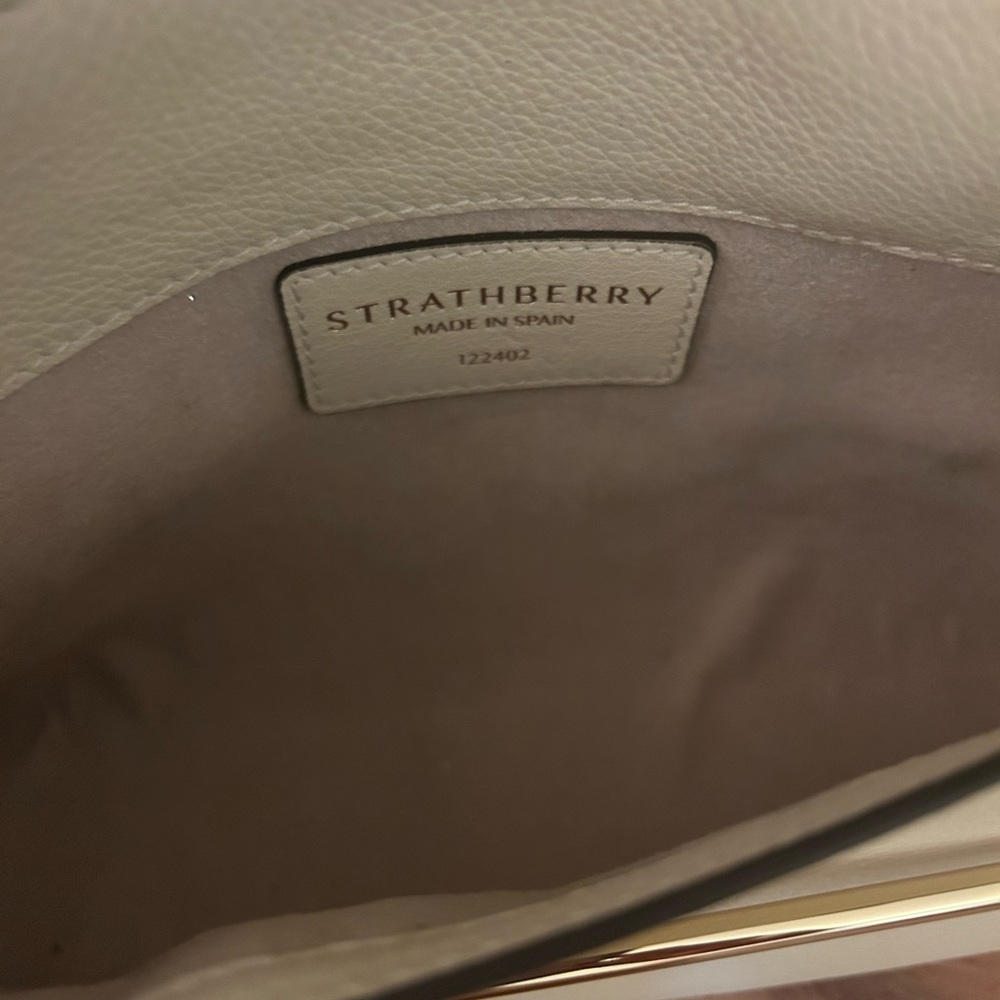 Strathberry Stylist Vanilla Textured Floral - Picture 7 of 11